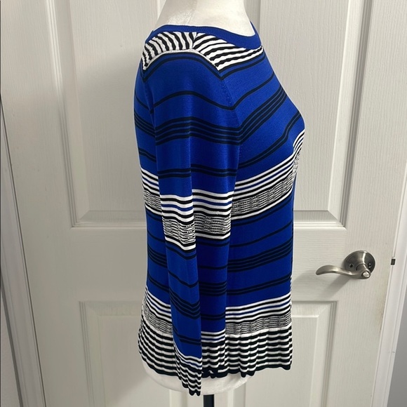 Elegant Striped Sweater in Blue Black & White 3/4 Bell Sleeves Boat Neck Size S - Picture 11 of 12